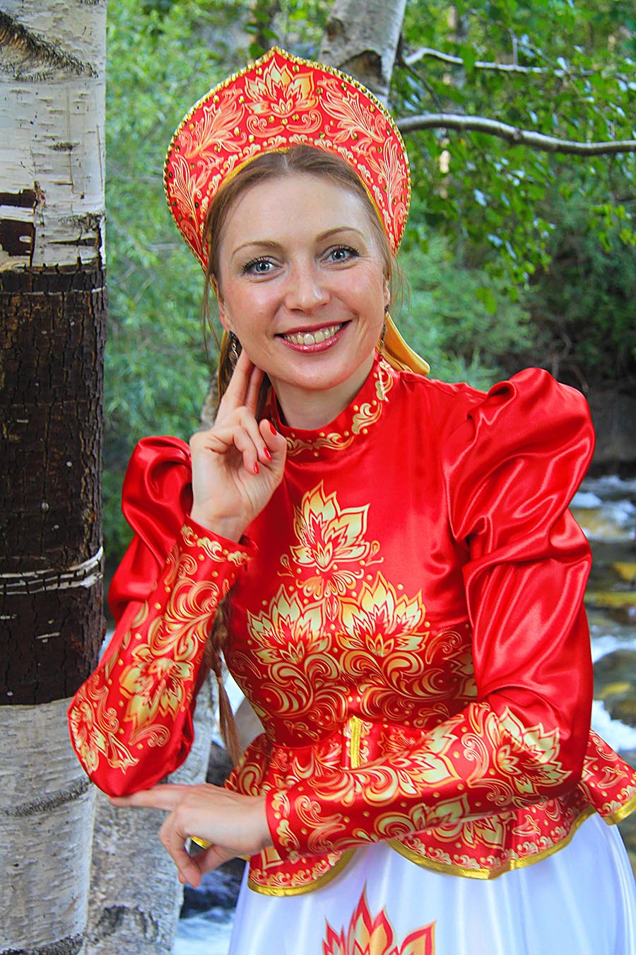 Women in Slavic costumes in Ranchi