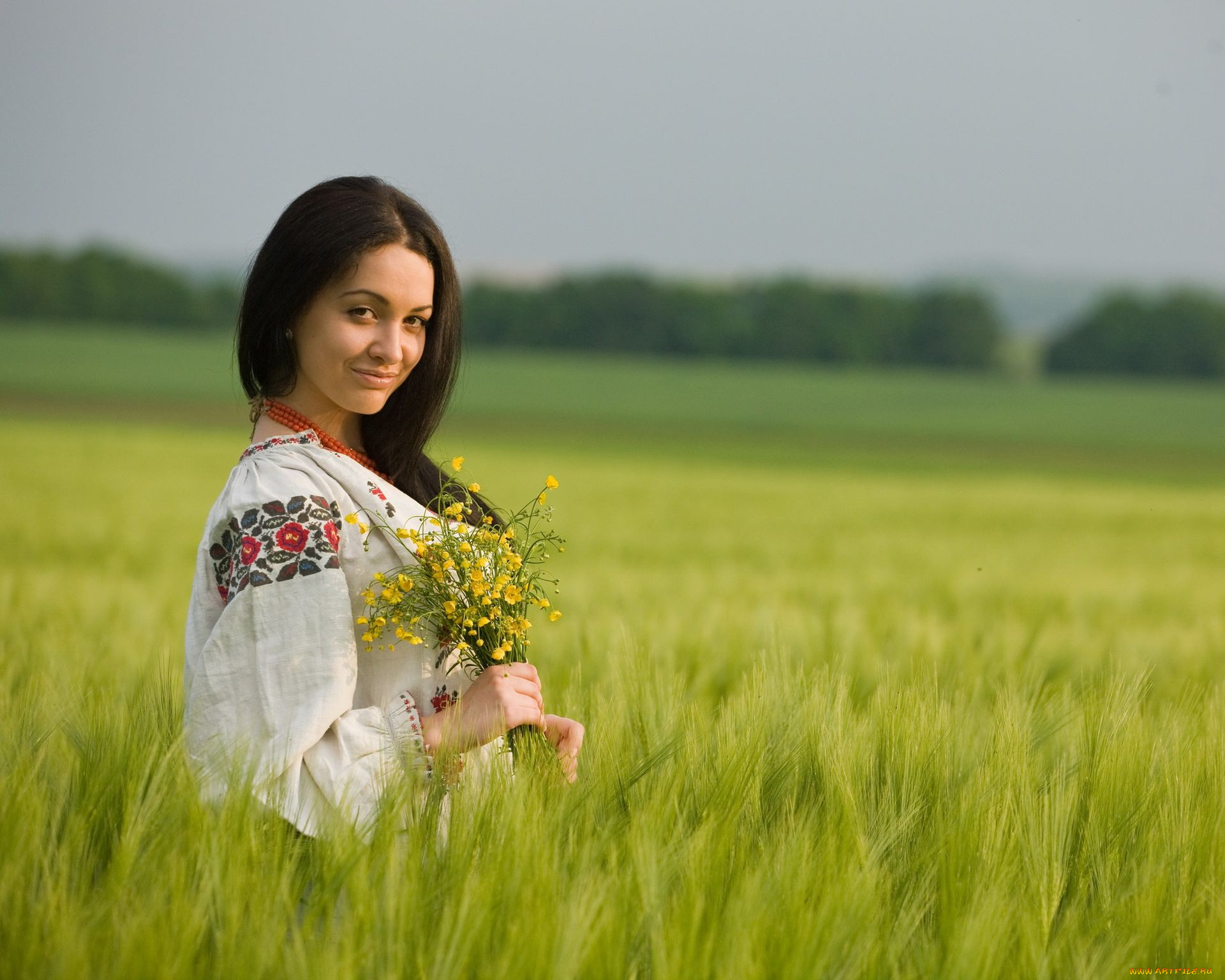 Women in Slavic costumes in Ranchi