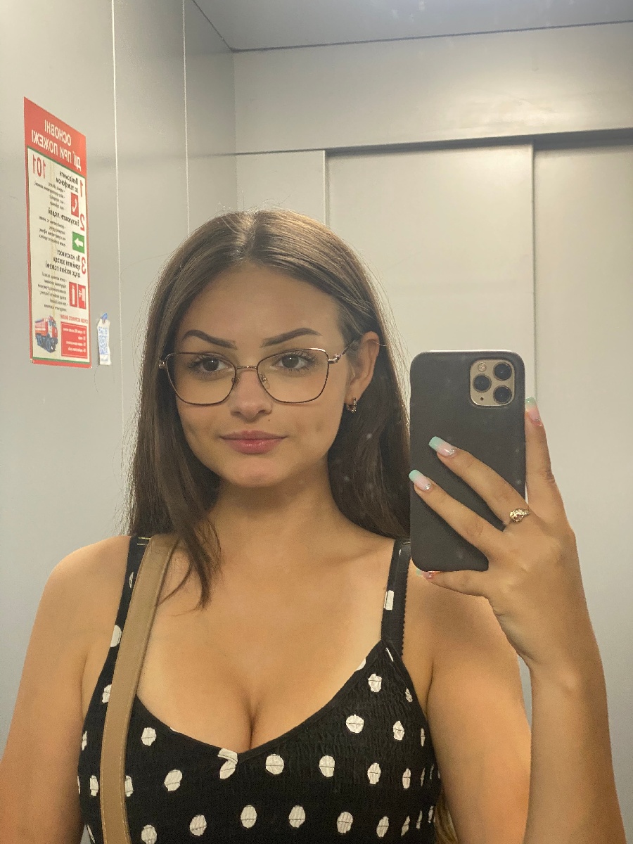 Sexy model Stacy in Ranchi