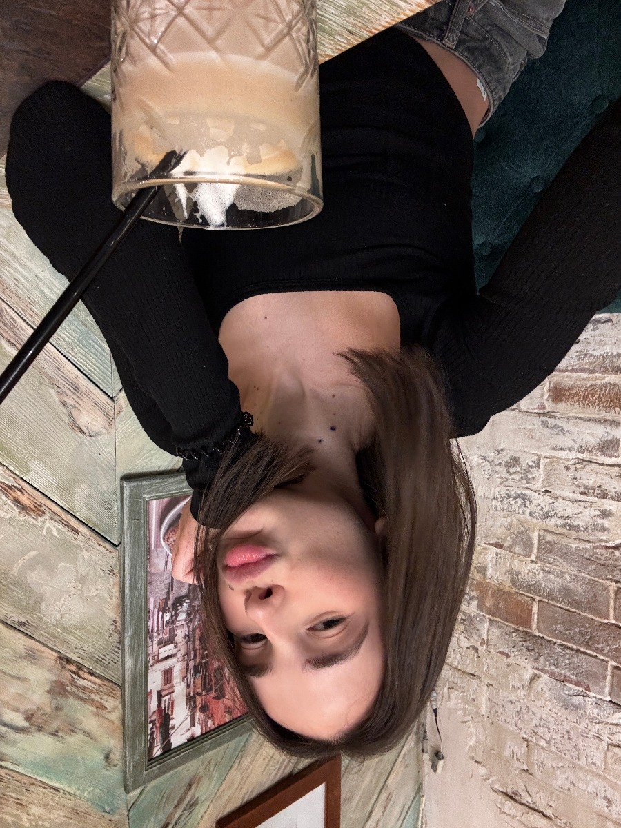 Fresh photos, fresh mood — Tina online in Ranchi